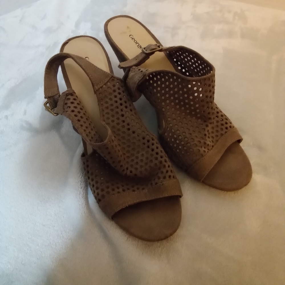 George peep toe sling back